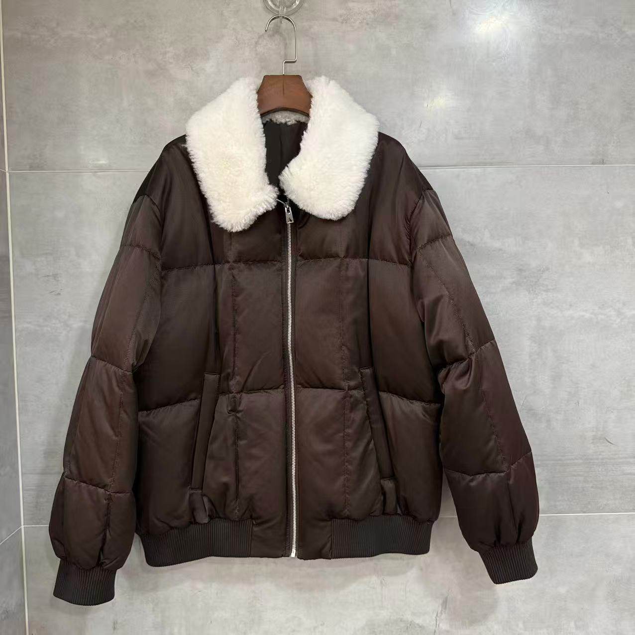 欧洲站2025冬款美式复古羊毛翻领拉链双口袋宽松加厚羽绒服88376,女装/女士精品,羽绒服,淘宝优惠券,粉丝福利购,淘宝优惠卷