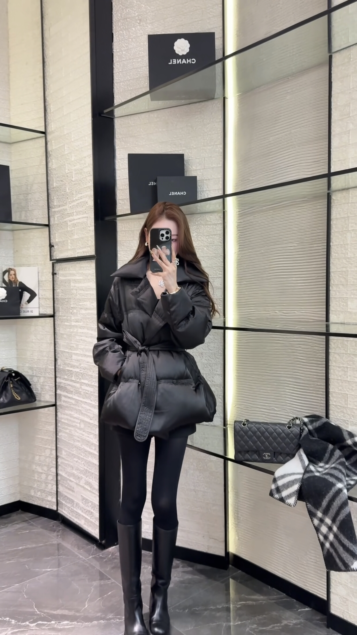 欧洲站2025冬新时尚翻领收腰显瘦保暖舒适潮流羽绒韩系服外套女潮