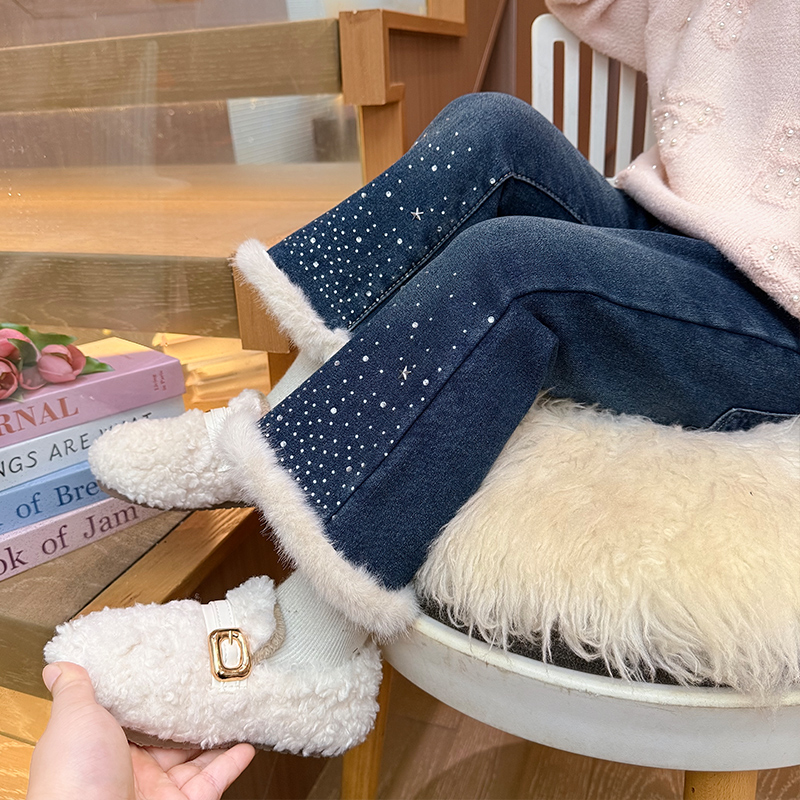 超好看女童加绒牛仔喇叭裤子洋气