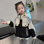 冲锋衣女宝宝春装 女童外套春秋款 儿童春季 韩版 洋气风衣潮 2026新款