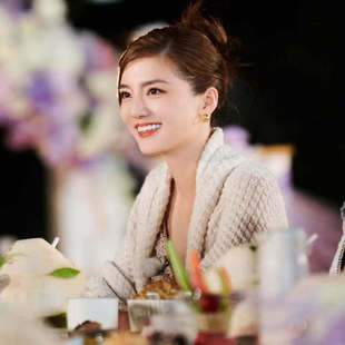 项链女25夏季名媛设计感经典中古浮雕双层锁骨链珍珠颈链毛衣链
