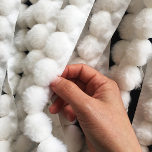 白色毛绒球窗帘花边装饰配件手工DIY拼接材料毛球挂件服装辅料