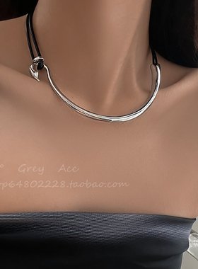 小众设计编织皮绳天鹅项圈女夏轻奢高级感锁骨链2025新款项链颈链