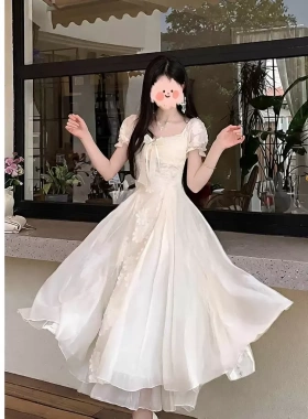 Blovelan白茶与风纯欲白月光气质刺绣花朵蓬蓬连衣裙度假风长裙女