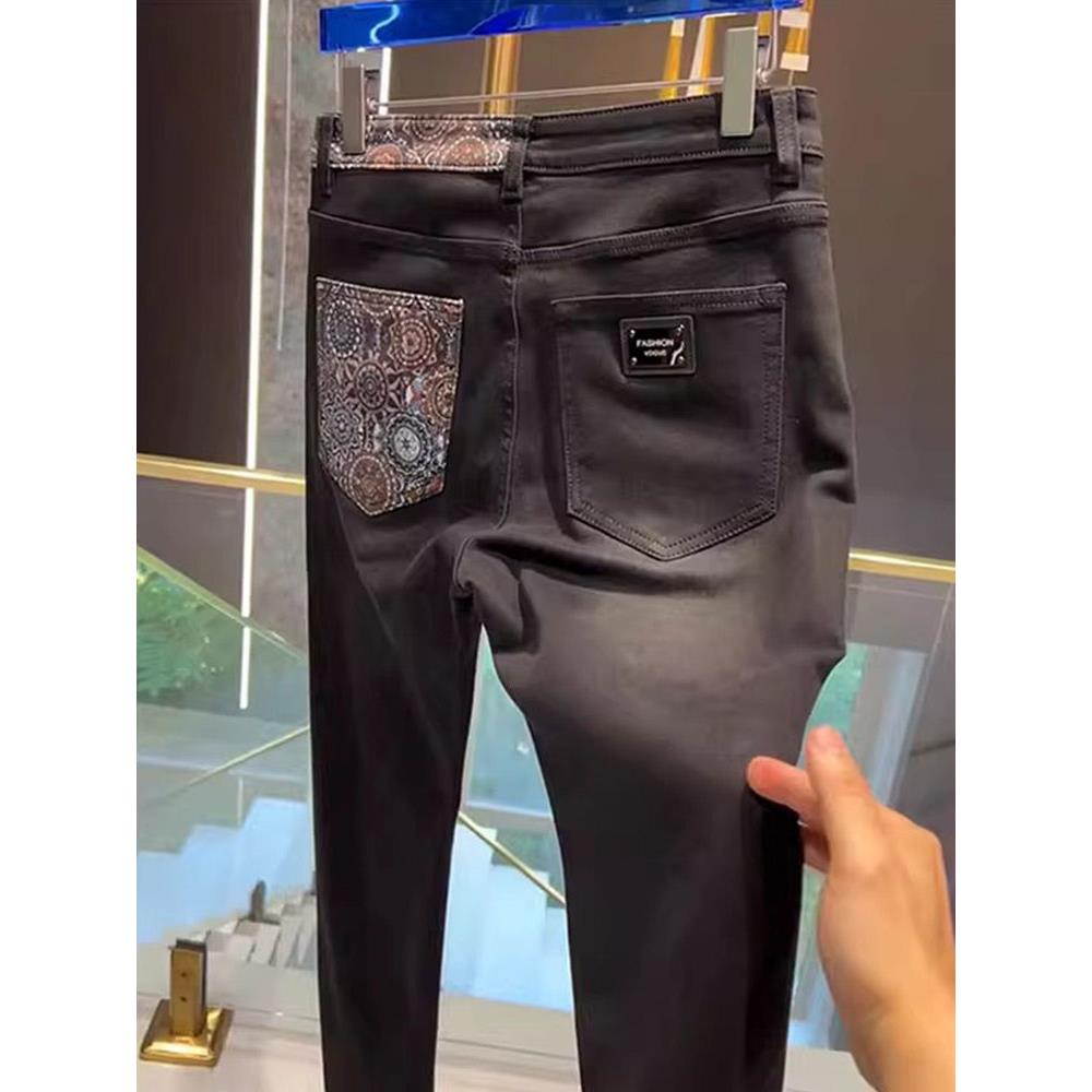 高级感印花口袋牛仔裤男2026春秋新款潮流商务修身小脚百搭休闲裤