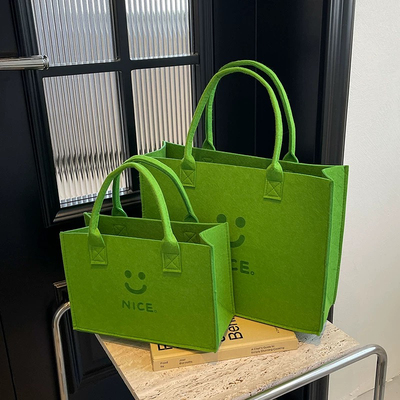 原创ins风女包大容量单肩包新款卡通百搭毛毡手提礼品包定制logo