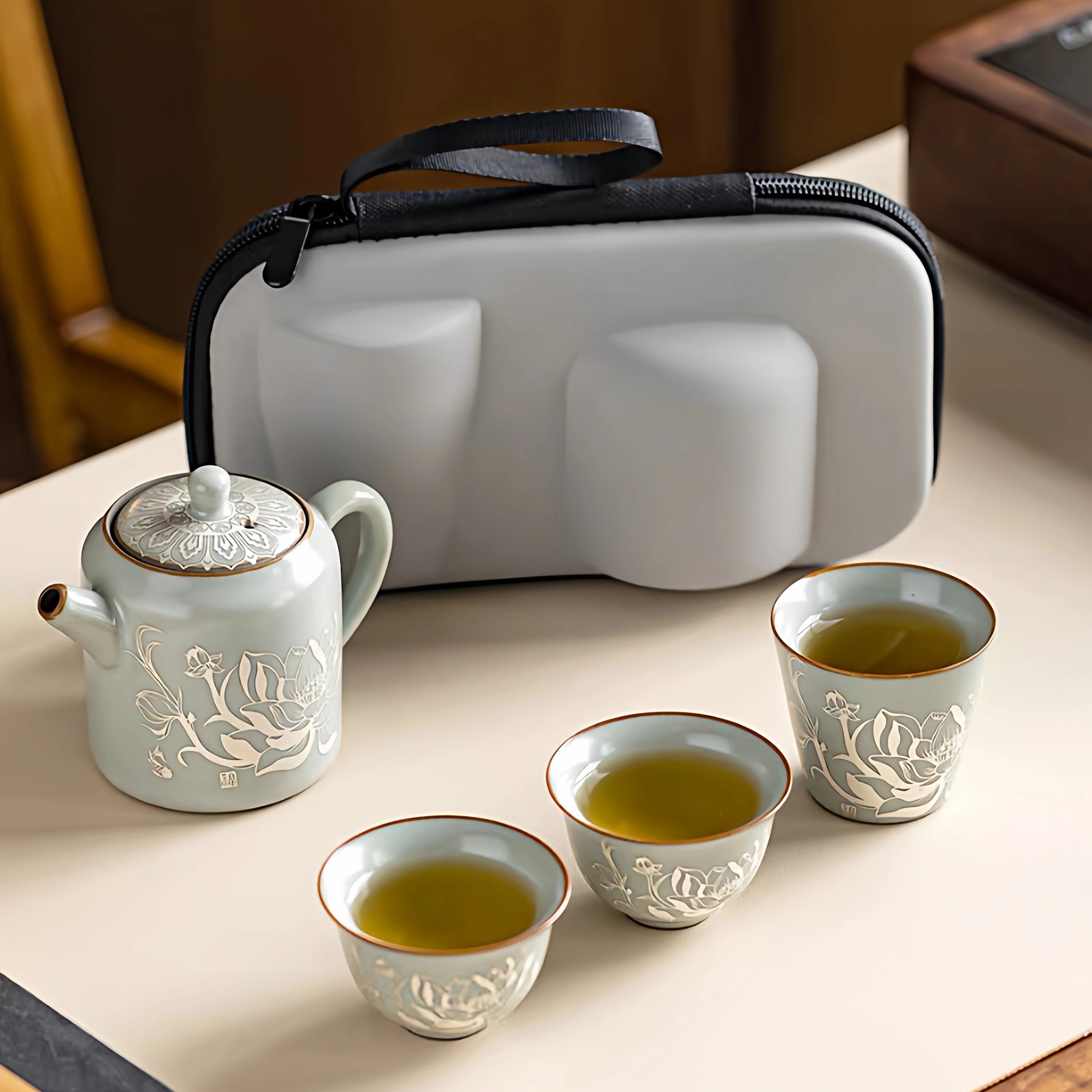 颜荣聪汝窑旅行茶具套装掐丝银轻奢户外便携陶瓷茶壶茶杯泡茶神器