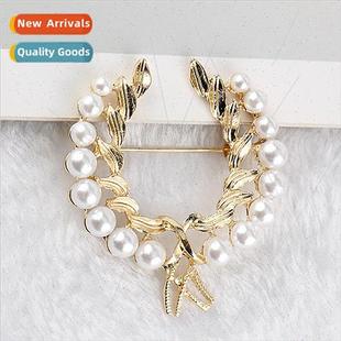 ear brooch scarf Vintage versatile wheat buckle corsag pearl