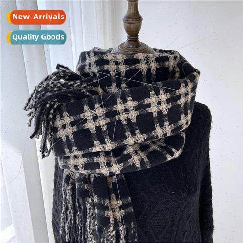 Plaid scarf female 2022 winter new Korea Dongdaemun retro st