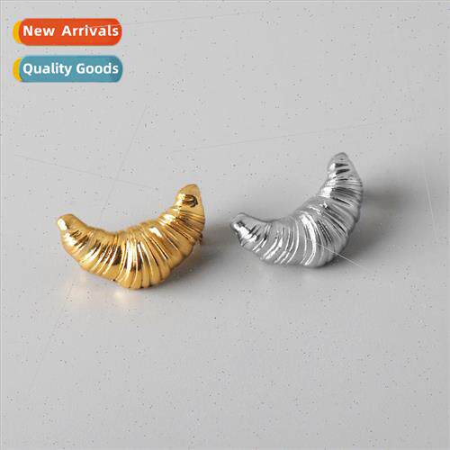 Croissant Brooch Fever niche design metal pin creative perso