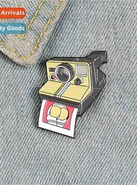 Creative new cartoon camera photography quirky brooch pin ba