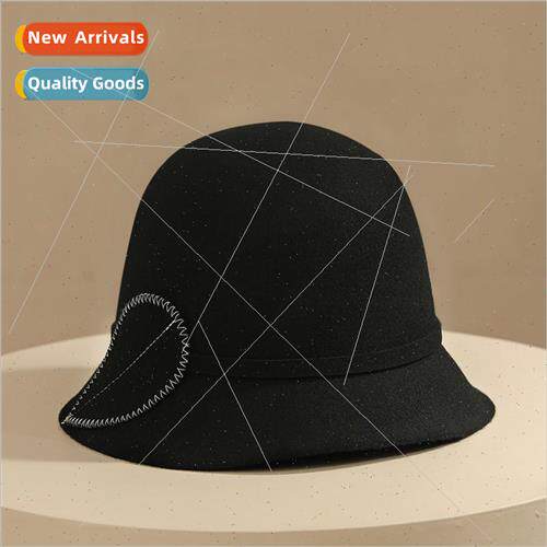 Autumn and winter hundred with French tweed basin hat Korean