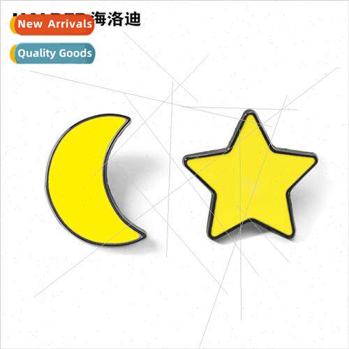 yellow half-moon brooch metal badge medallion Japanese cute