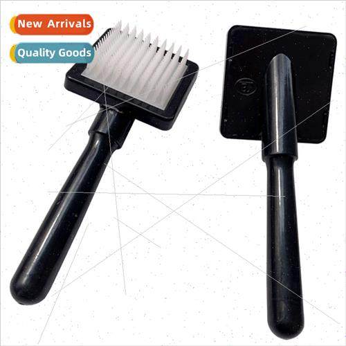 Plush toy big brush small brush plastic brush 4 rows of teet