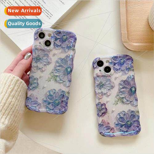 Full Screen Purple and Blue Flowers IPhone15/14Pro Blue Ligh