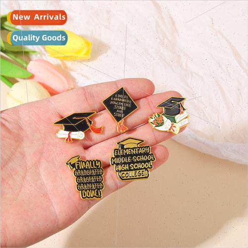 Graduation season metal commemorative lapel pins electroplat