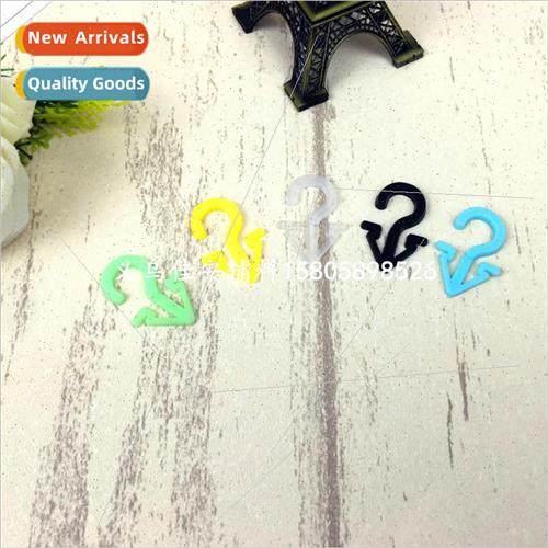 Plastic PP hooks sock hooks triangle hooks pointed hooks glo