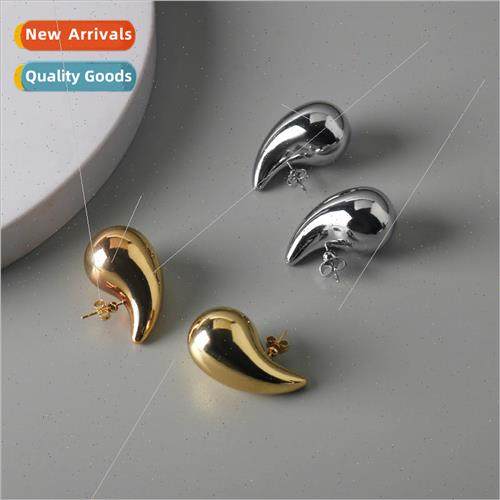 New drop earrings gold glossy fashion hollow comma lightweig