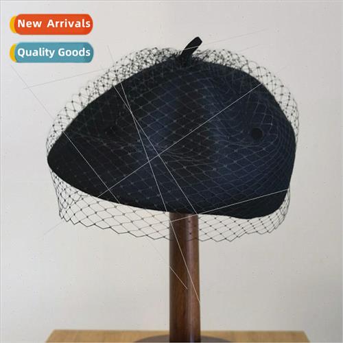 The new British retro mesh wool wool tweed duck tongue hat n