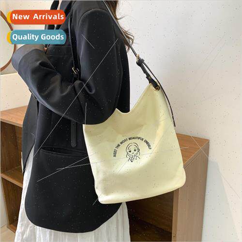 2022 new cool Hong Kong  shoulder bag literary female studen