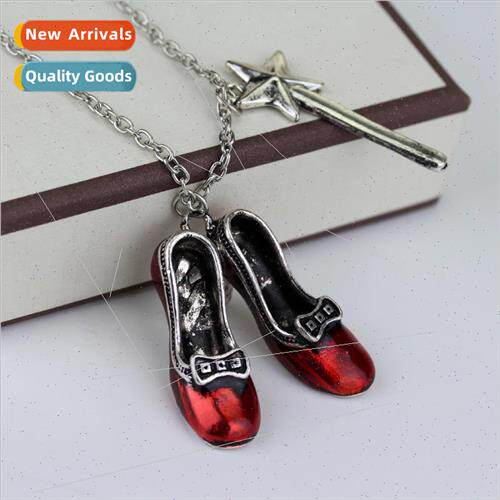 Film and  around Alice in Wonderland red shoes pendant creat