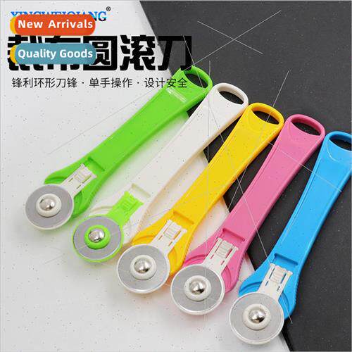 Hole handle fabric cutting round hobbing knife head telescop