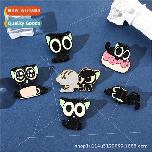 Cartoon cute black cat badge o small black metal badge star