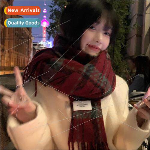 2023 new plaid scarf female winter thickened warm retro hund
