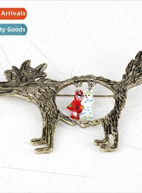 Skeleton cartoon animal big pin fairy tale Big Bad Wolf ttle