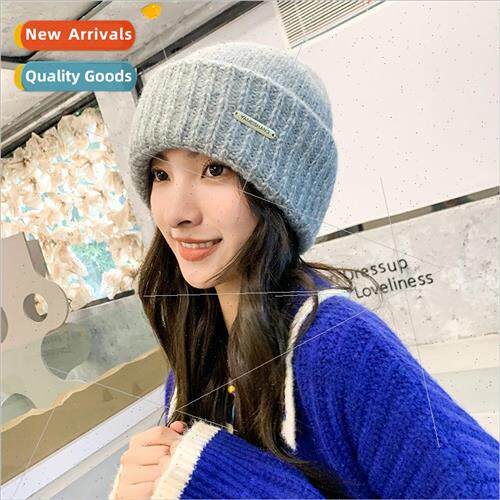 The new fall and winter letters label knitted cap show face