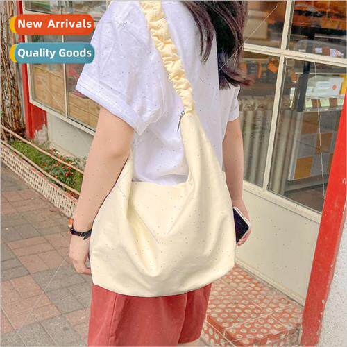 Bag female 2023 new fashion leisure large capacity shoulder
