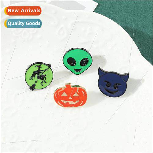Halloween cartoon pumpkin brooch imp witch ghost alien spook