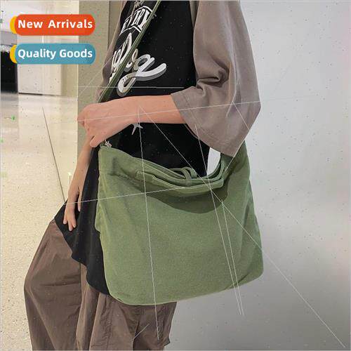 New  Korea large-capacity out of the set commuting shoulder