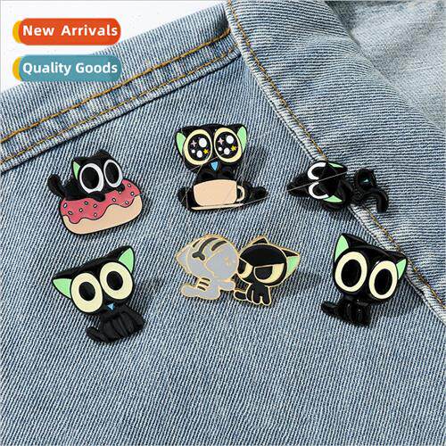 Cartoon cute cat metal badge o small black brooch starry-eye