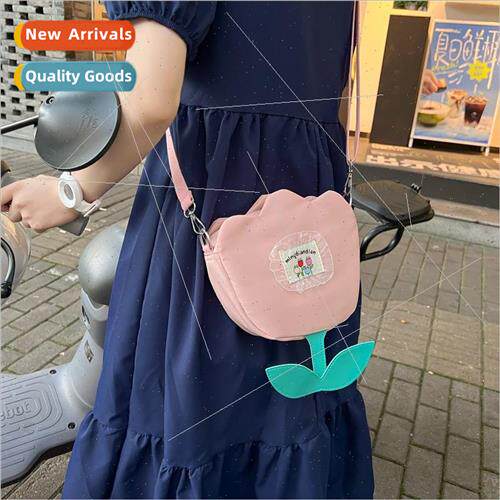 Japanese small fresh flowers fashion shoulder bag 2022 new c
