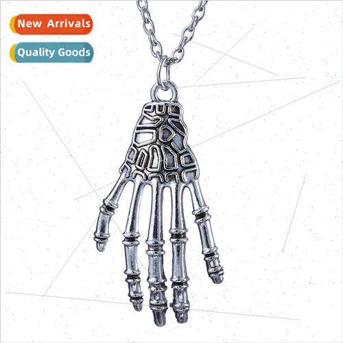 Punk Vintage Exaggerated Skull Hand Claw Necklace Ghost Claw