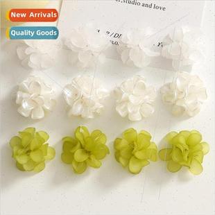 summer frosted matte Anna cluster and flower earrings spring