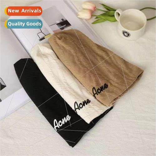 Pile of hats men and women in Korea letters set head cap moo