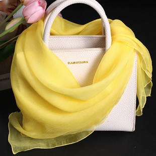 100%桑蚕丝小丝巾鹅黄色真丝小方巾秋冬薄款保暖护颈纱巾高端系脖