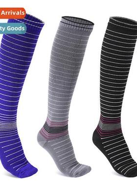 Sports Stch Pinstripe Mid Calf SocksBreathable Foot Care Soc