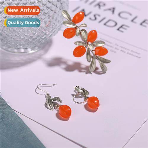 Chinese style alloy plant brooch creative orange glaze shape
