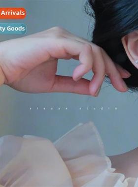 Raise  ear holes to prevent  fall   screw screw buckle mini