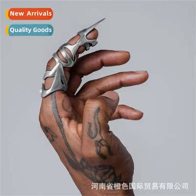 Original fashi ring punk armor ring inlaid pearl pointed cla