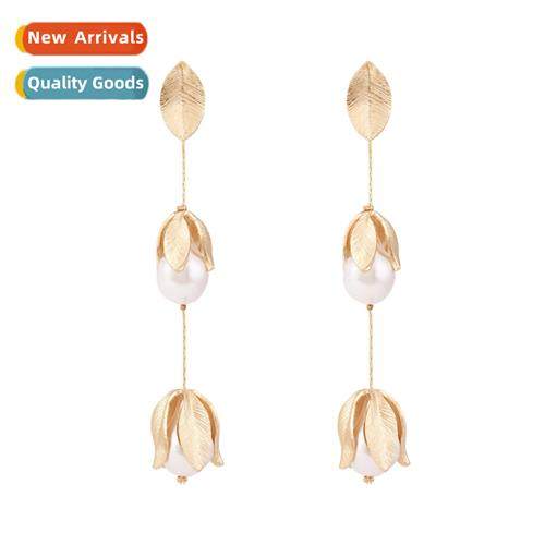 ZA new retro lg metal leaf earrings exaggerated design  allo