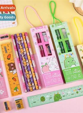 School graduati seas gift elementary school students pencil