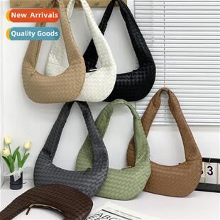 weaving womens bags Autumn cowhide fashi new underar winter