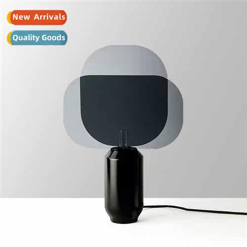 Scinavian minimalist er table lamp modern living room decora