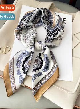 2022 Spring and Autumn new printing fashi silk scarf in squa