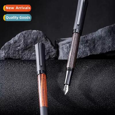 Half-sentence wooden fountain pen students practicing callig