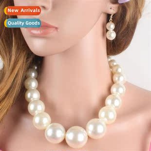 Exaggerated Necklace Earrings Set Simple Pearls Short Clavic